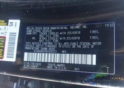 2024 Toyota Grand Highlander Xle z USA, uszkodzony, nr VIN 5TDAAAB5XRS028253